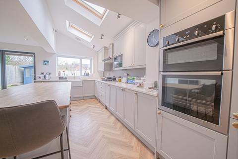 26 Copstone Drive, Dorridge, Solihull, B93 8DJ