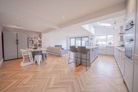 26 Copstone Drive, Dorridge, Solihull, B93 8DJ