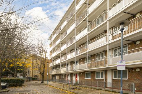 2 bedroom flat for sale, Tiller House, Whitmore Estate, London, N1