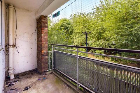 2 bedroom flat for sale, Tiller House, Whitmore Estate, London, N1