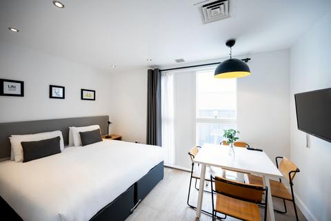 1 bedroom apartment to rent, City Centre Fully Furnished Studios