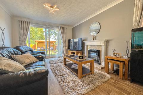 19 Bodmin Close, Belmont, Hereford, HR2 7ZB