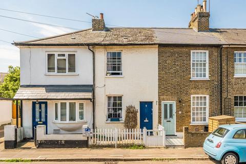 2 bedroom house to rent, May Road, Twickenham TW2