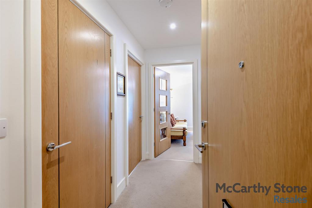 8656162-interior10-800.jpg
