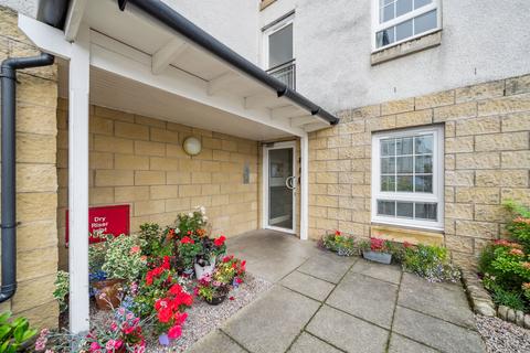 8, 3 Braid Avenue, Cardross, Dumbarton, G82 5QF