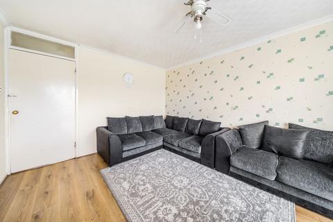 74 Cheviot Road, Slough, SL3 8UA
