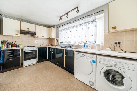 74 Cheviot Road, Slough, SL3 8UA