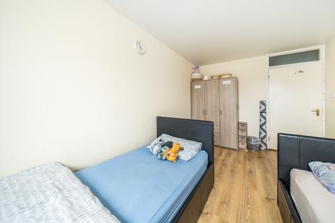 74 Cheviot Road, Slough, SL3 8UA