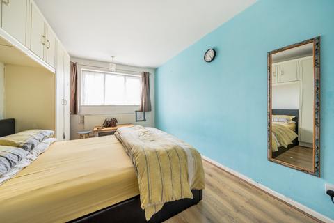 74 Cheviot Road, Slough, SL3 8UA