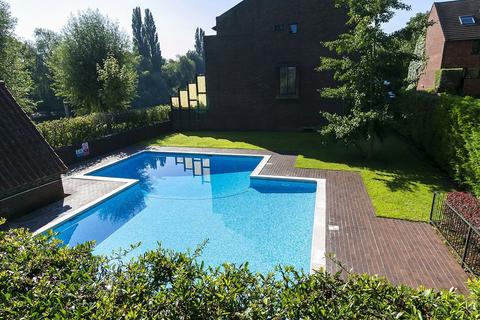 74 Mallard Place, Twickenham, TW1 4SR