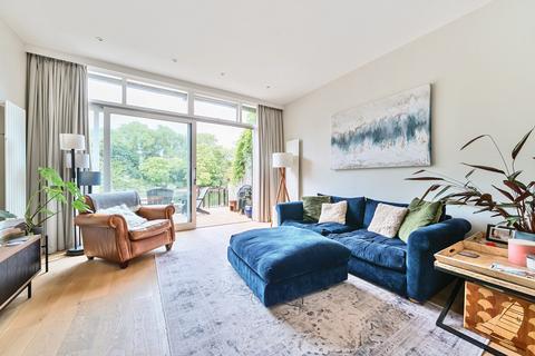 74 Mallard Place, Twickenham, TW1 4SR