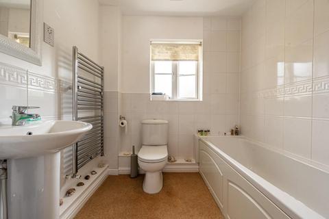 2 Brignall Place, Dunmow, CM6 1ET