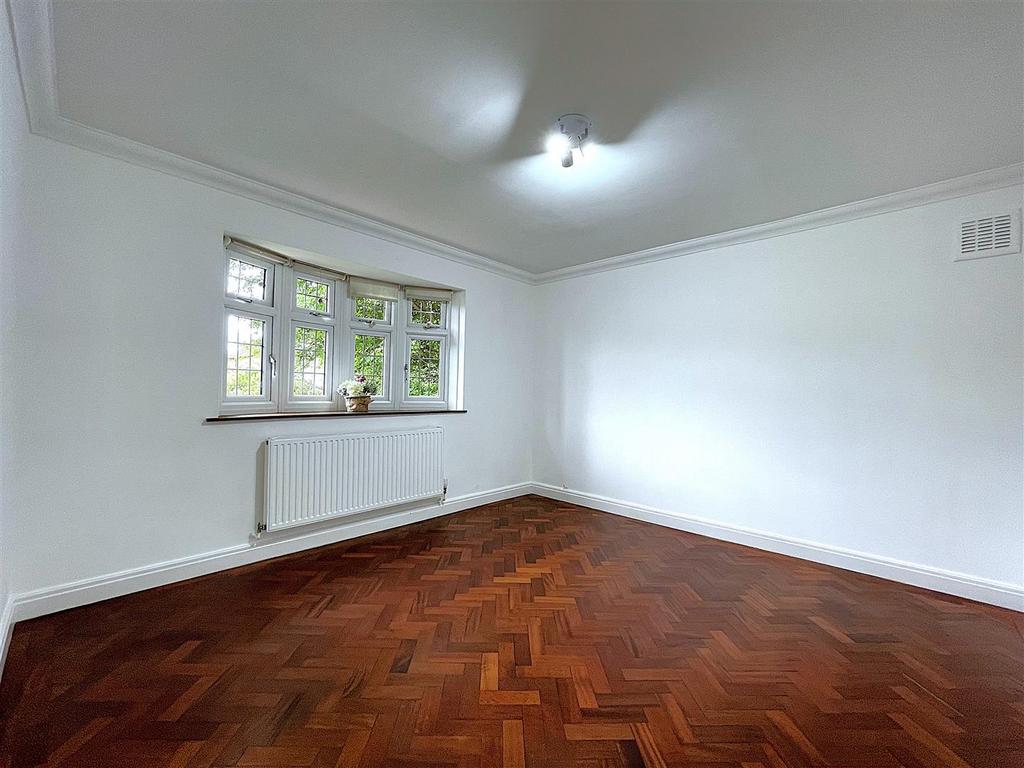 Bedroom.jpg