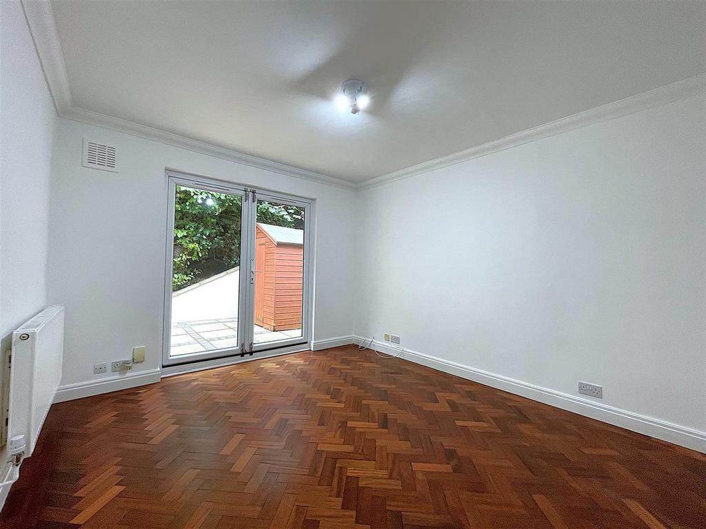 Dining.Bedroom.jpg