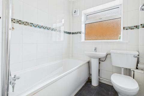 27 Brookdean Road, Worthing, BN11 2PB