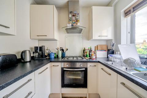2 bedroom flat for sale, Peckham Rye, East Dulwich, London, SE22
