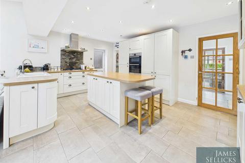 3 bedroom detached house for sale, Stonehill Drive, Great Glen, Leicestershire