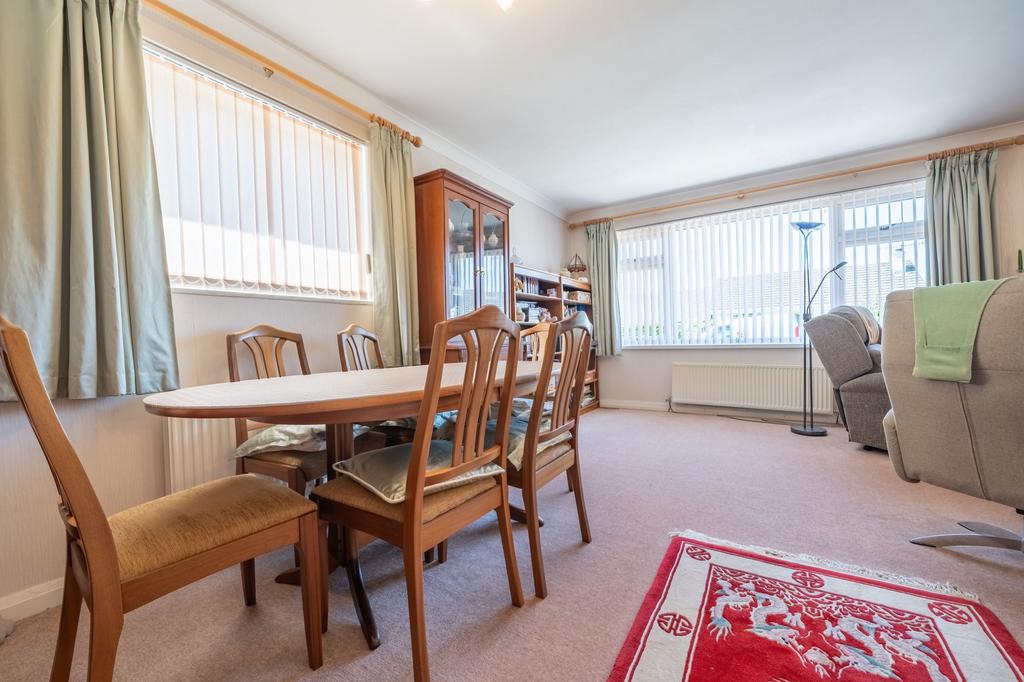 Sitting dining room