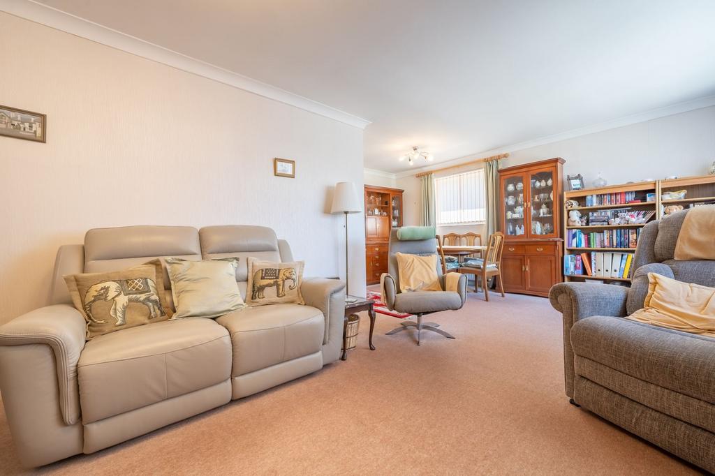 Sitting dining room