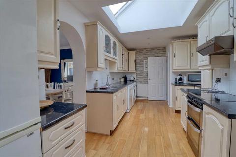 3 bedroom bungalow for sale, Weeley Heath CO16