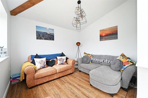 2 Birchen Close, Dronfield Woodhouse, Dronfield, S18 8ZD