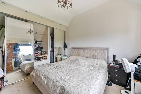 60 Mount Pleasant Road, New Malden, KT3 3LB