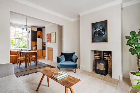 2 Albion Terrace, London, E8 4ER