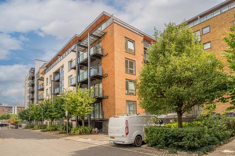 2 bedroom flat for sale, Boardwalk Place, Canary Wharf E14