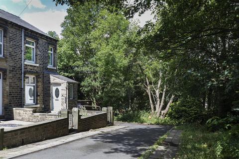 2 bedroom end of terrace house for sale, Royds View, Huddersfield HD7