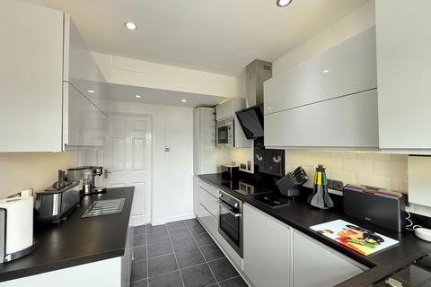 12 Chapel Fields Road, Solihull, B92 7RX