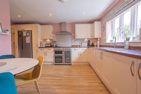 4 bedroom link detached house for sale, Main Road, Middlezoy, TA7