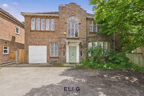 5 bedroom detached house for sale, Goodyers Gardens, NW4