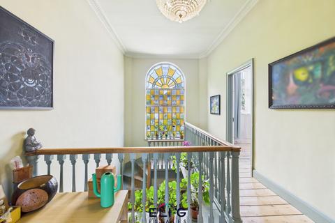 5 bedroom detached house for sale, Goodyers Gardens, NW4