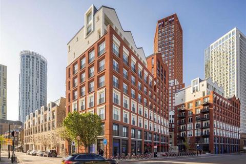 7a Exchange Gardens, London SW8