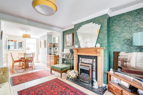 40 Ash Lane, Rustington, Littlehampton, BN16 3BT