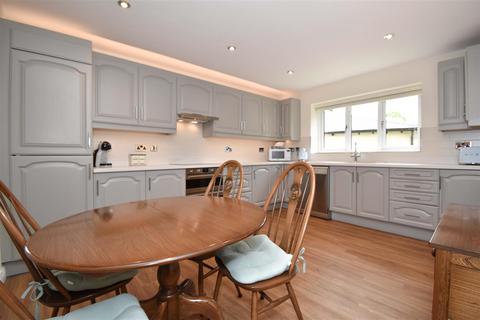 Douglas House Bongate, Appleby-in-westmorland, CA16 6HW