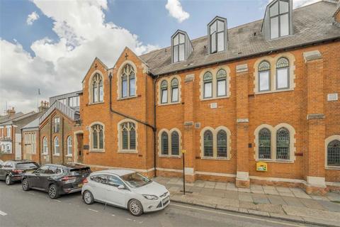 Huddlestone Road, London NW2