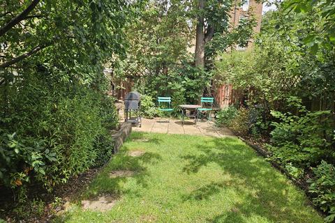 2 bedroom apartment for sale, Eastlake Road, Camberwell, SE5