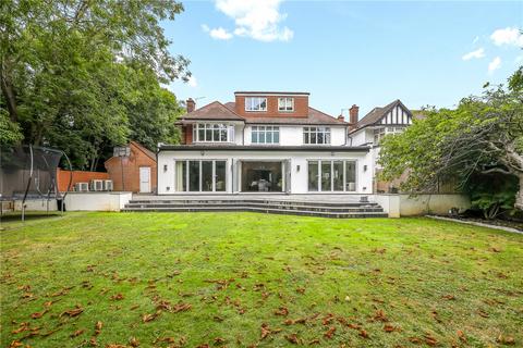 2 Corringway, London, W5 3AA