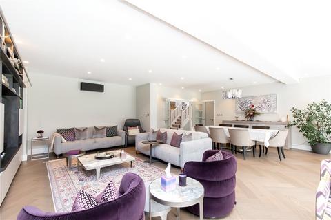 2 Corringway, London, W5 3AA