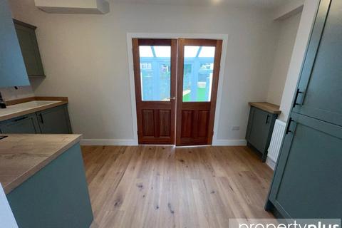 3 bedroom terraced house for sale, High Street, Treorchy, Rhondda Cynon Taff, CF42