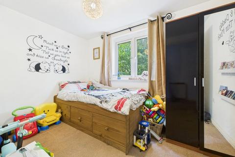 2 bedroom flat for sale, Jay View, Weston-Super-Mare, BS23