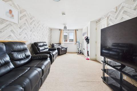 2 bedroom flat for sale, Jay View, Weston-Super-Mare, BS23