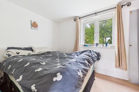 2 bedroom flat for sale, Jay View, Weston-Super-Mare, BS23