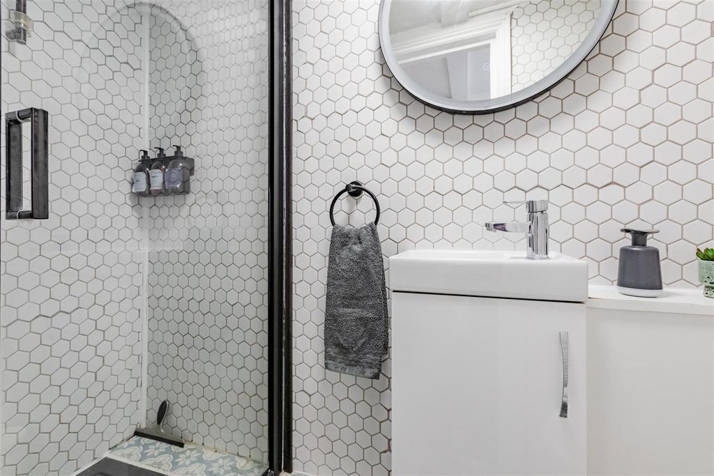 Bathroom - Flat 3