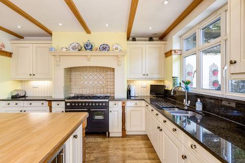 4 bedroom semi-detached house for sale, Mount Echo Drive, London, E4