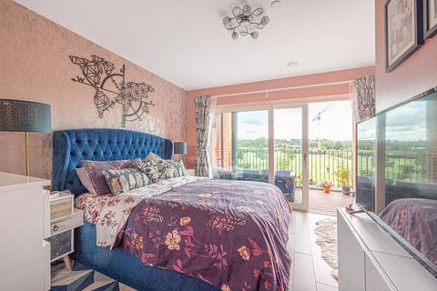 3 bedroom flat for sale, Thonrey Close, Colindale, London, NW9