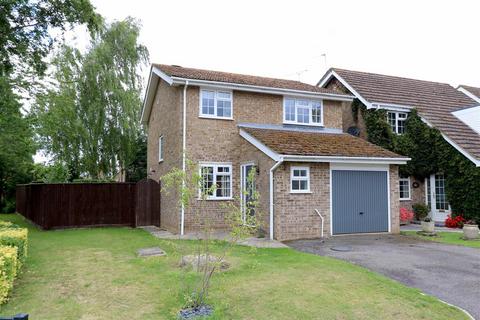 1 Charles Drive, Thame, OX9 3XU