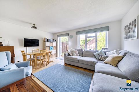 3 bedroom terraced house for sale, Kingfisher Drive, Surrey GU4