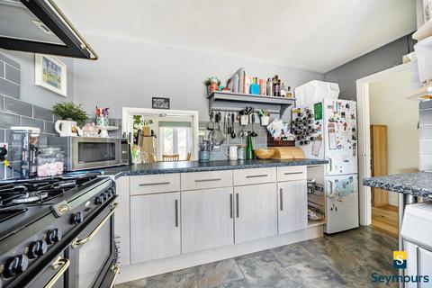 undefined, Kingfisher Drive, Surrey GU4